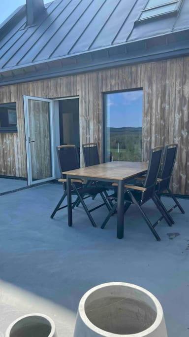 Вилла Fint Hus Naera Jaervsoebacken Экстерьер фото